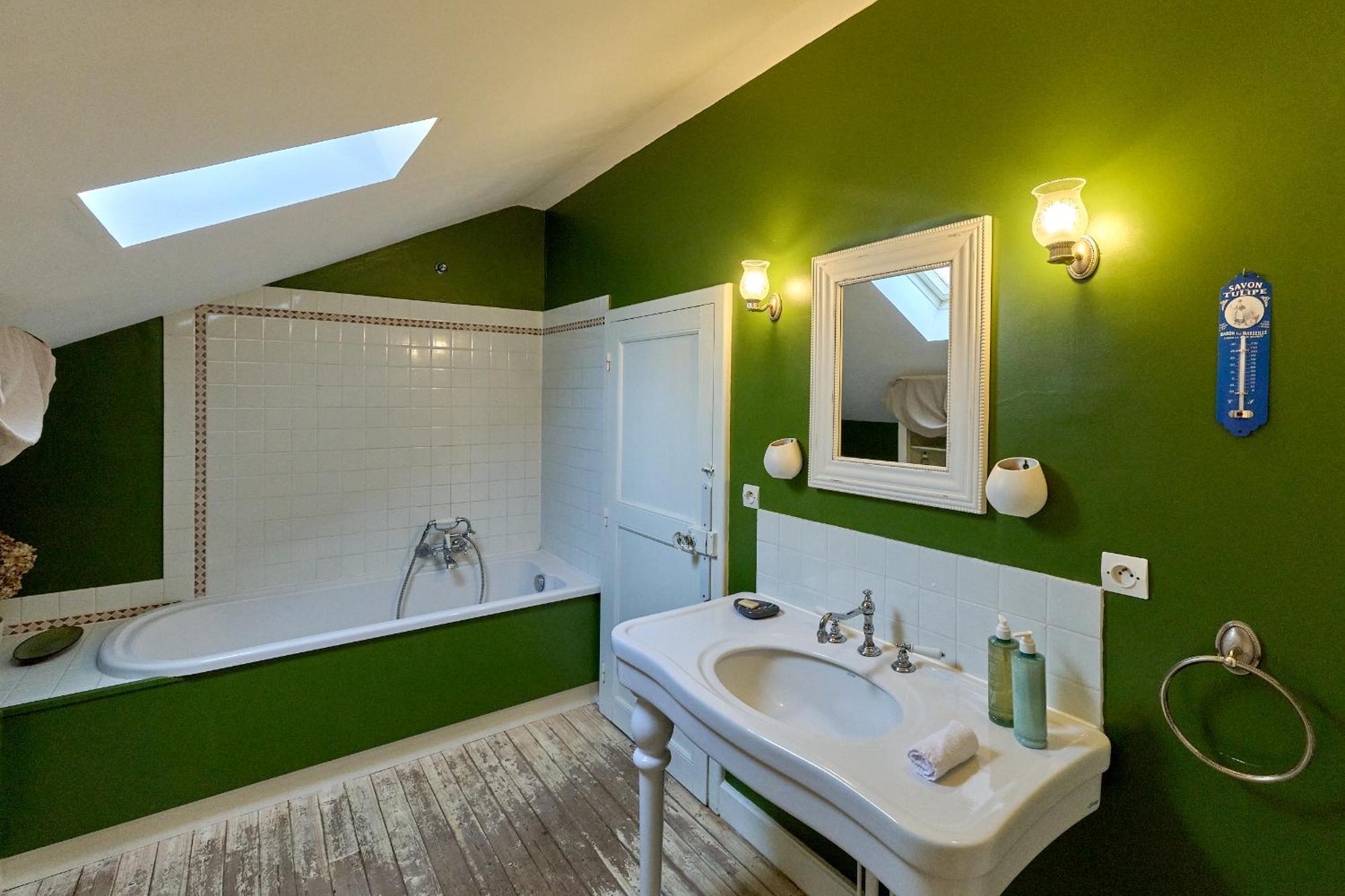 Le Nid Du Marinier Apartment Cuffy Ngoại thất bức ảnh