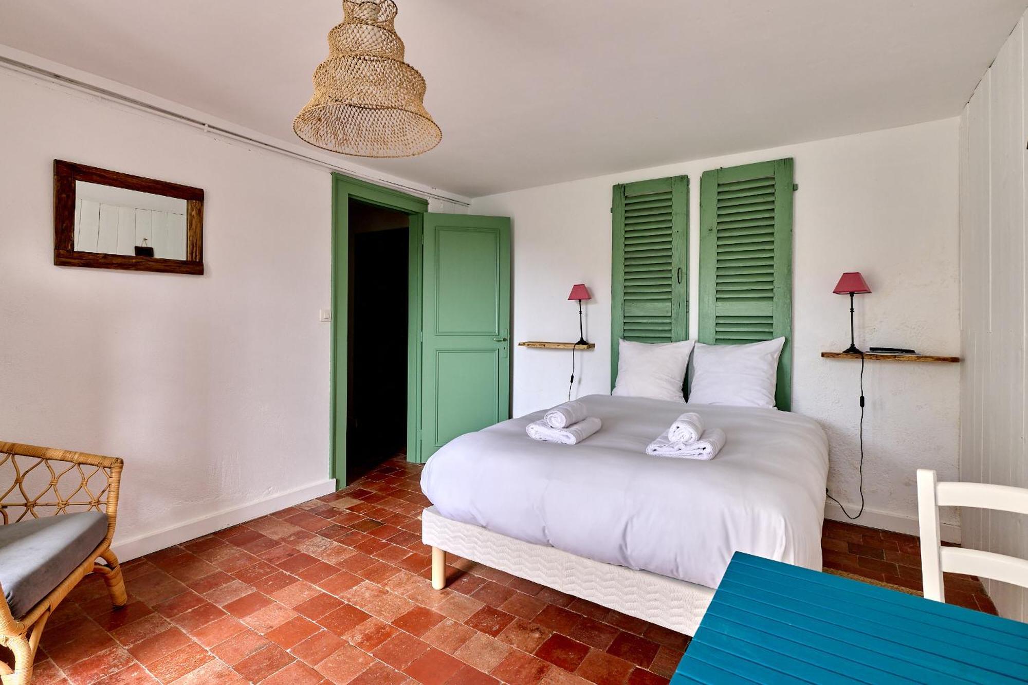 Le Nid Du Marinier Apartment Cuffy Ngoại thất bức ảnh