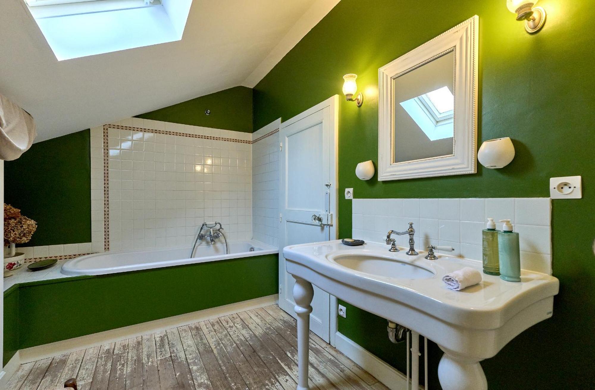 Le Nid Du Marinier Apartment Cuffy Ngoại thất bức ảnh